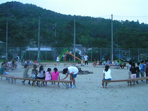 キャンプファイヤー